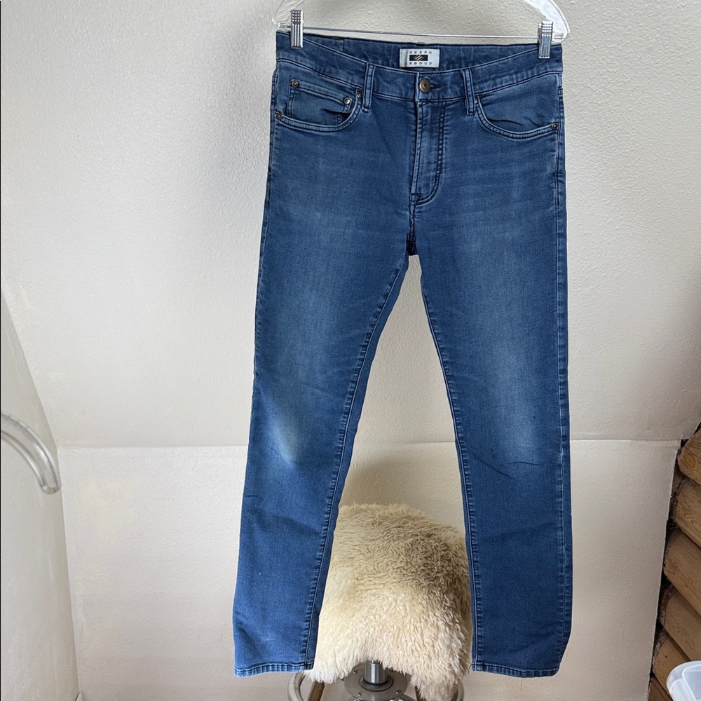 JOSEPH ABBOUD Men's Dark Blue “EXTREME SLIM FIT”Jeans. Size 32X32